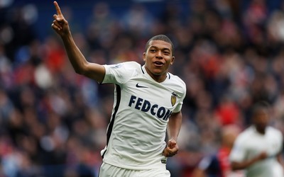 爱游戏电竞焦点-亚马尔首秀后社交媒体炸了